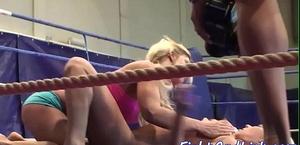  Amateur wrestling babes licking pussies
